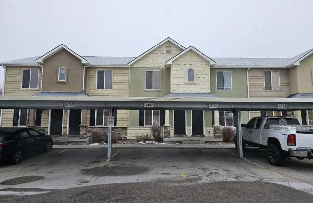 2 BED 1 BATH TOWNHOME WITH COVERED PARKING IN AMMON - CITY UTILITIES INCLUDED Gallery 1