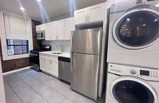 917 Ogden Avenue - 917 Ogden Avenue, Bronx, NY 10452