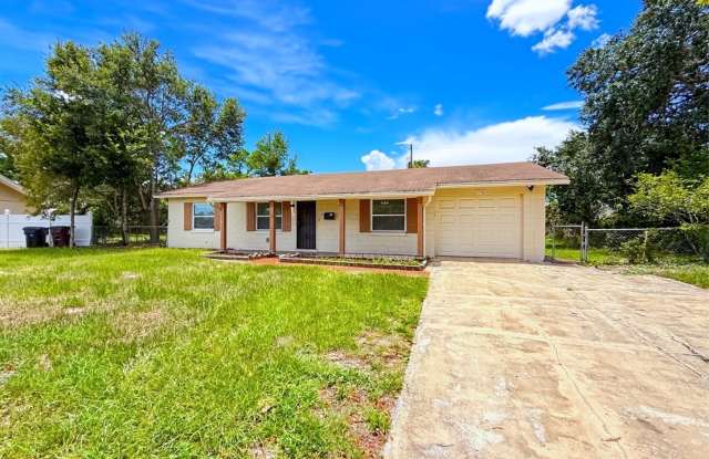 Fully Remodeled 3-Bedroom Home with Bonus Florida Room & Huge Fenced Yard photos photos