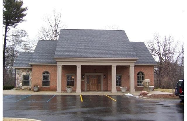 40800 WOODWARD Avenue - 40800 Woodward Avenue, Bloomfield Hills, MI 48304
