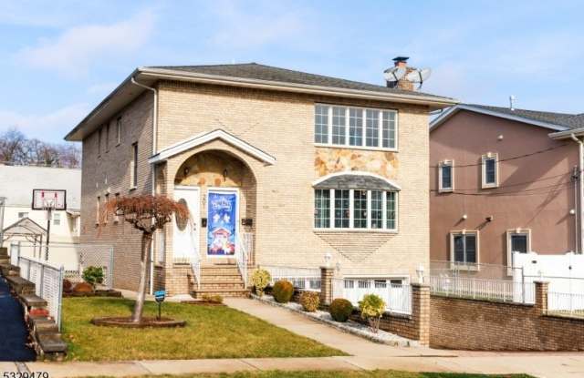 201 Philip Ave - 201 Philip Avenue, Elmwood Park, NJ 07407