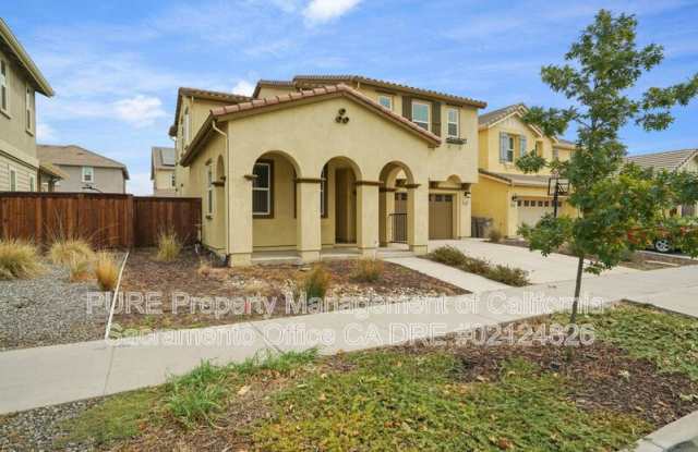 1905 Miekle Avenue - 1905 Miekle Avenue, Woodland, CA 95776