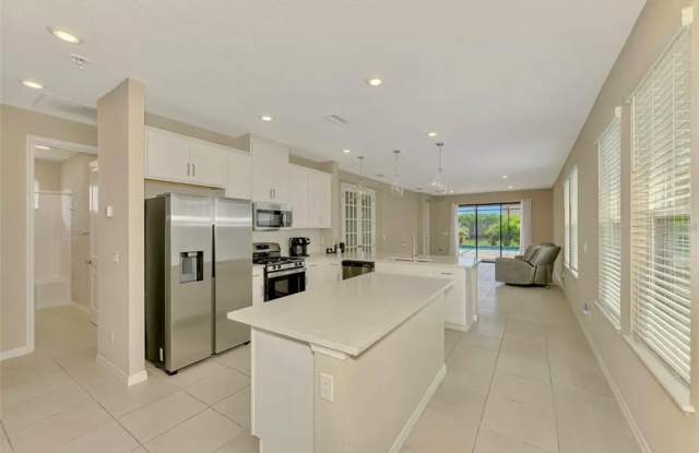 Newer Single Family Home in gated community Gallery 3