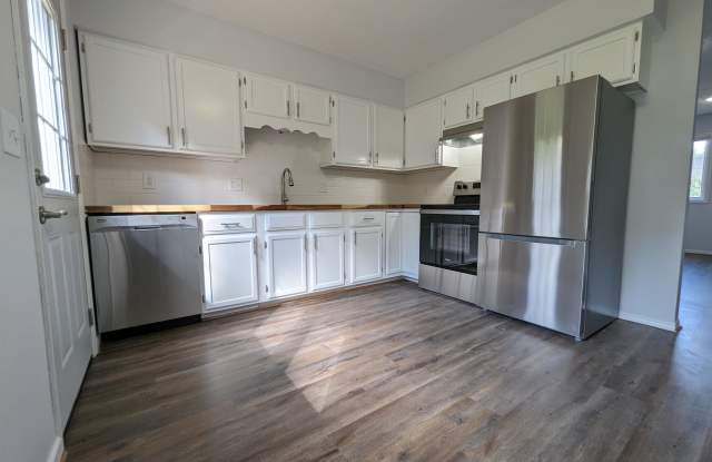 1209 Boone Street - 1/2 photos photos