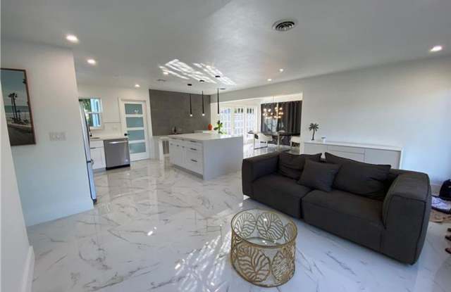 Beautiful home in quiet neighborhood Gallery 2