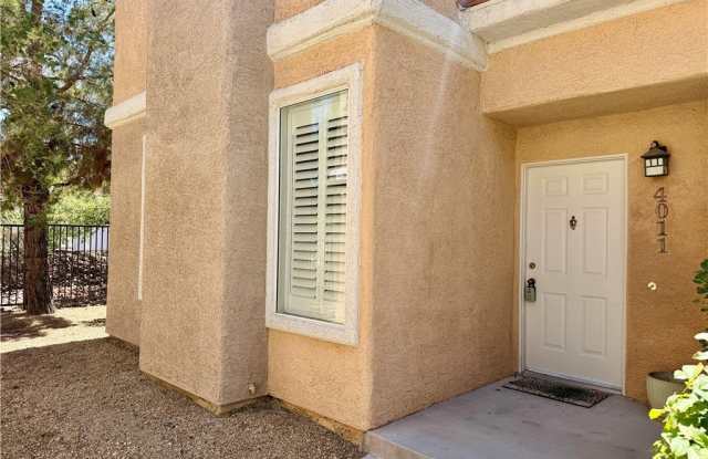 251 GREEN VALLEY Gallery 2