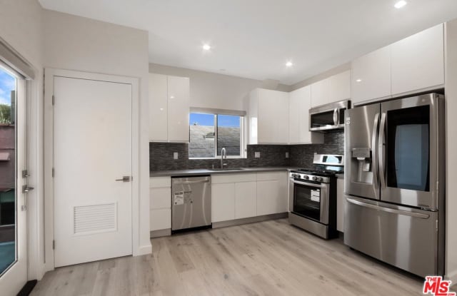 6560 FOUNTAIN Avenue - 6560 Fountain Avenue, Los Angeles, CA 90038