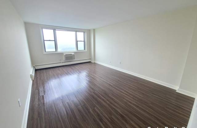 700 Huron Ave. Gallery 2