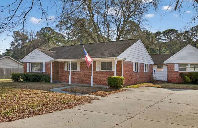 Charming Brick Ranch in the Heart of Churchland Gallery 3