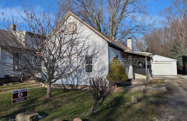 Comfortable 2-Bedroom Ranch with Amish-Built 2-Car Garage photos photos