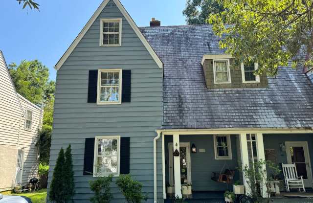 305 Hurley Avenue in Historic Hilton Village photos photos