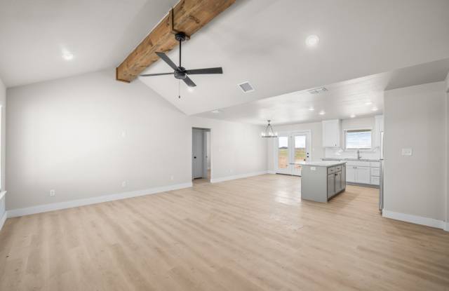 New Construction Home In Slaton ISD! Gallery 3