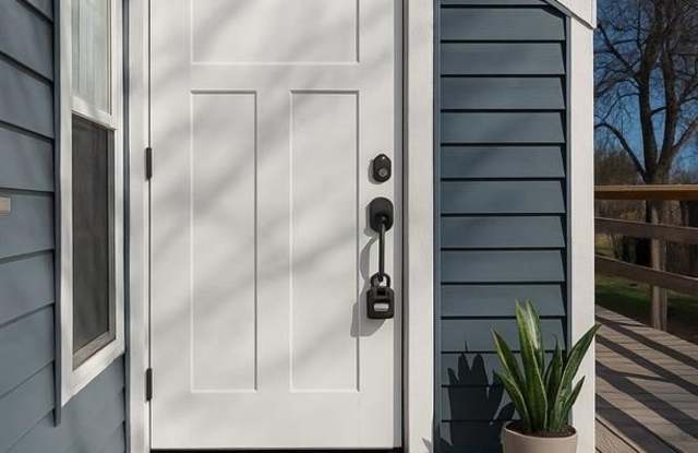 306 E Hughbert Street unit: 1/2 B photos photos