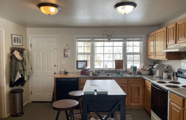 1609 West Beall Street - 1609 W Beall St, Bozeman, MT 59715