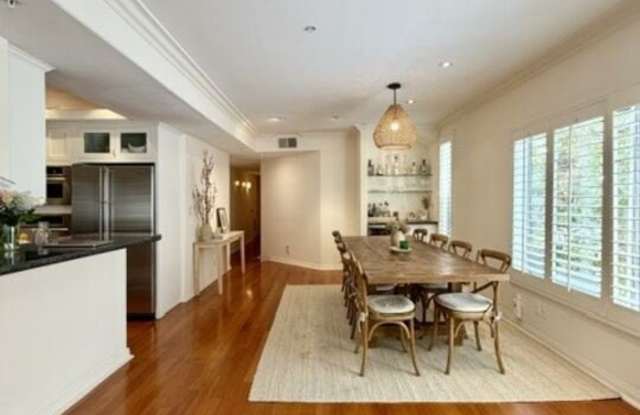 410 N Oakhurst Dr Gallery 4