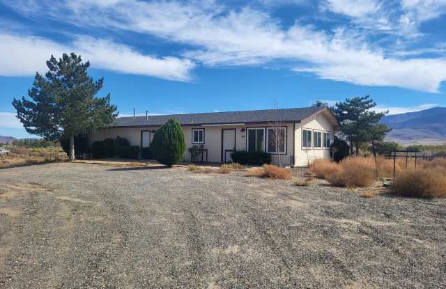 Home on 5 Acres!  Horses OK! 140 James Ave, Dayton NV Gallery 1