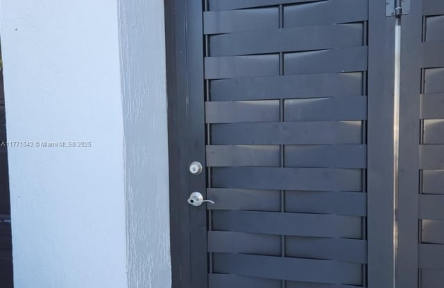 18088 SW 137th Path photos photos