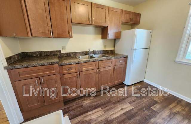 307 S 47th St photos photos