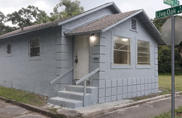 350 Maple Street photos photos