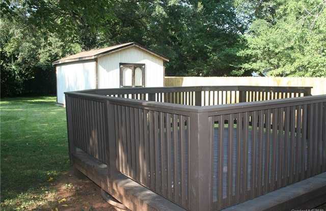 2927 Wicklow Place Gallery 3
