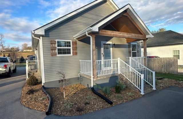 Beautiful Like New Home in McMinnville! photos photos