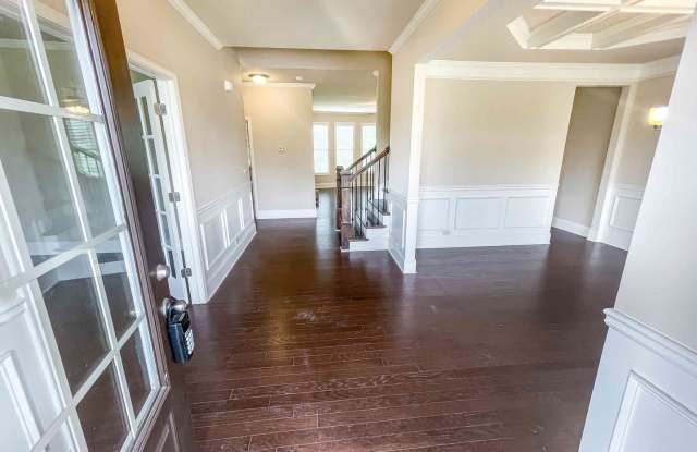 5BR / 4BA Home - Swim/Tennis S/D in Cumming Gallery 4