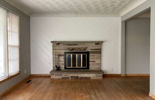 Amazing 3 bedroom house in Maplewood. photos photos