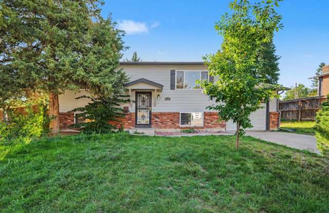 Spacious 3BR/2BA Centennial Home with Finished Basement & Extra-Large Fenced Yard photos photos