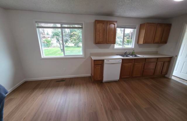 3BR / 1BA Spokane Valley Home Gallery 3