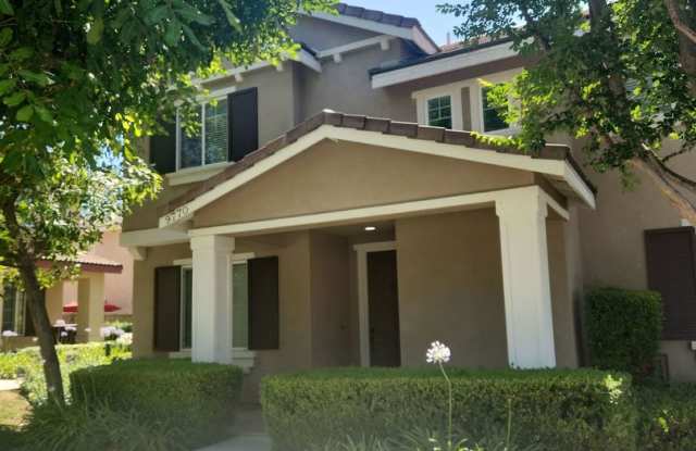 4-Bedroom Gated Community in Riverside - 9770 Winterberry Drive, Riverside, CA 92503