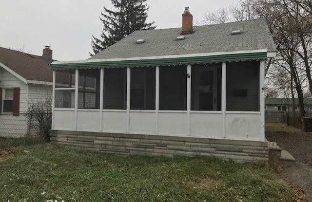 40 W Strathmore - 40 East Strathmore Avenue, Pontiac, MI 48340