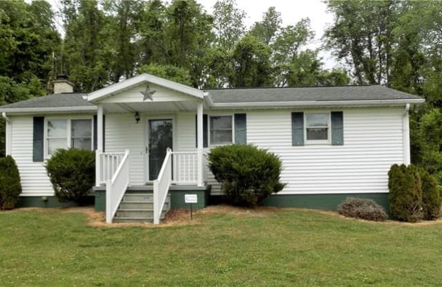 912 New Salem Road - 912 Front Street, Buffington, PA 15468