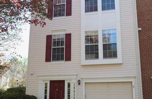 19016 MARKSBURG COURT Gallery 2
