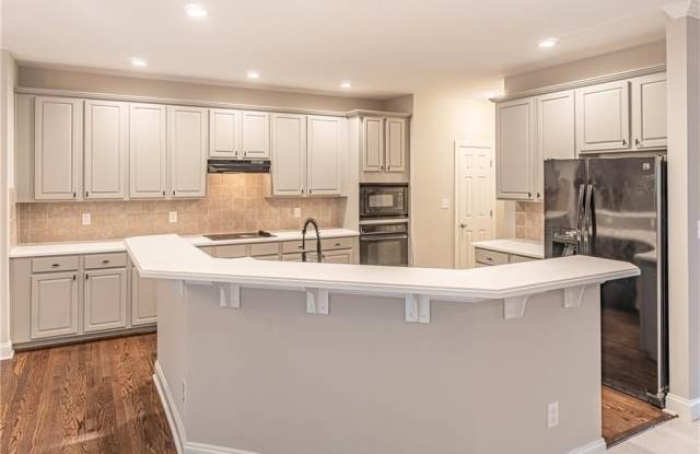 3763 Terrace Hedge Court Gallery 3