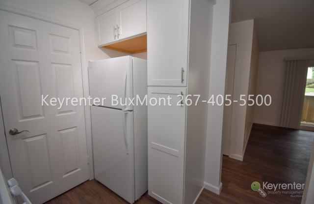 Charming 2-bedroom, 1st floor condo nestled in Timber Creek Gallery 4