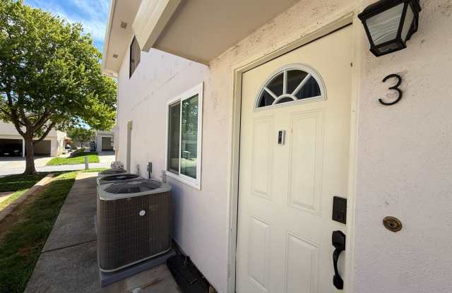 Beautifully Updated 2 Bed, 1 Bath Townhome-Style Condo in Auburn Greens! photos photos