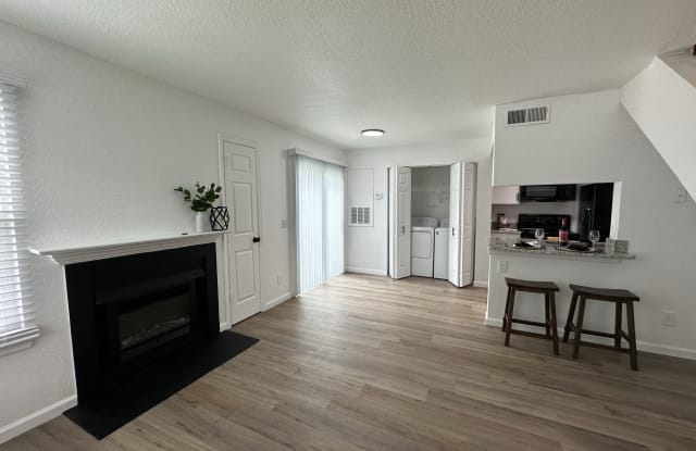Royal Pointe photos photos