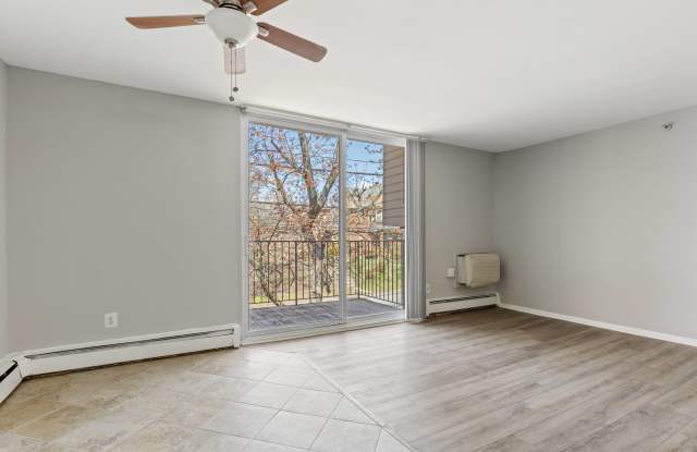 450 Green Apartments Gallery 2