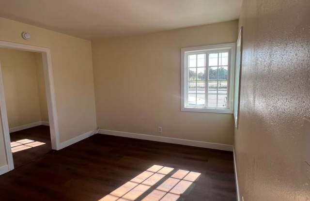Prairie Ave. photos photos