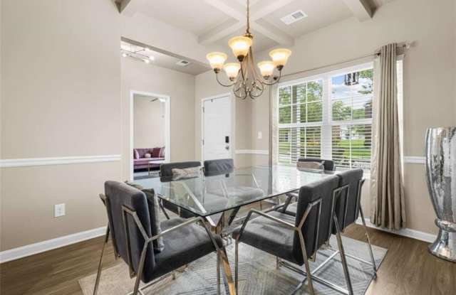 684 Armitage Way Gallery 3