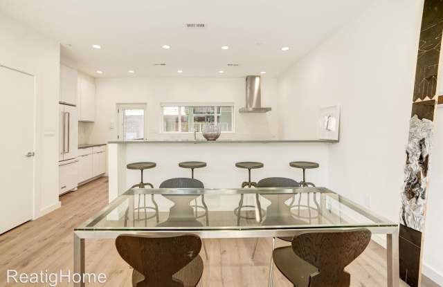 452 Ridge St NW Unit B Gallery 3