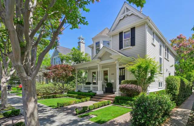 Luxurious Home in Downtown Palo Alto Available Now photos photos