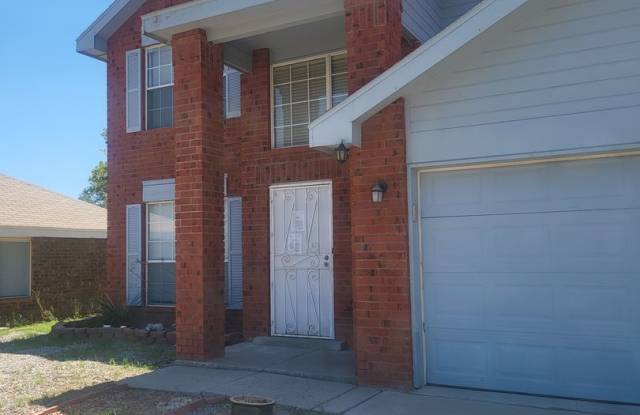 West Side 2/story 3/Bd 2/Ba 2/Cg photos photos