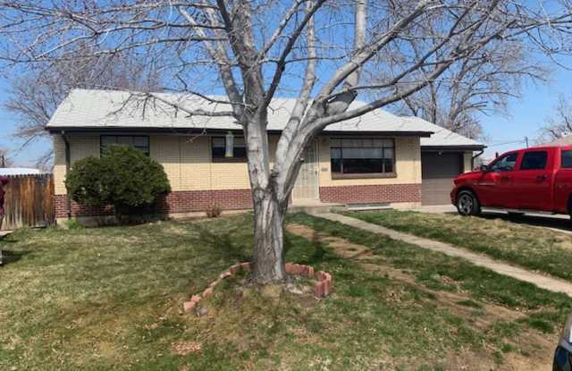 3 bed 2 bath Ranch w/ finished basement in MarLee Neighborhood photos photos