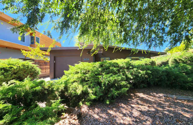 2 Bedroom 1 Bath Home Available Now in Palo Alto! Gallery 3