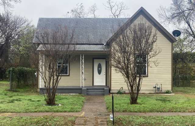 608 Turner Street Gallery 1