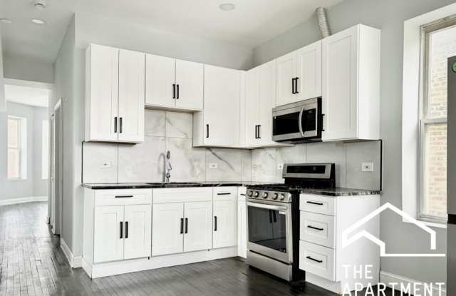 3539 West Grenshaw St. photos photos