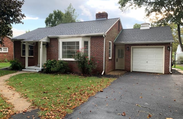 310 S Kershaw St - 310 South Kershaw Street, East York, PA 17402