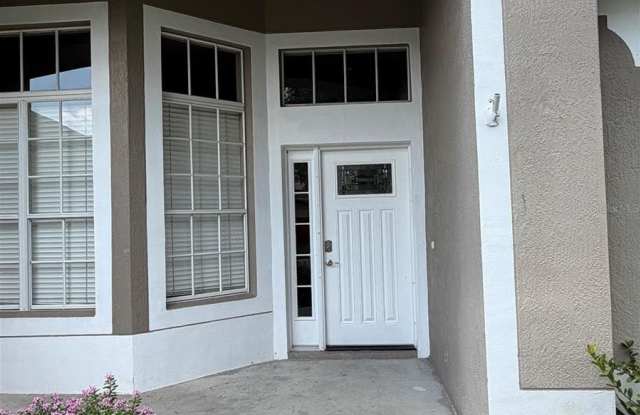13813 BLUEWATER Circle Gallery 2