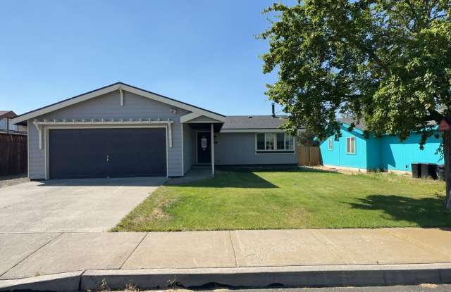 3 Bedroom / 2 Bathroom Manufactured Home in SE Madras OR photos photos